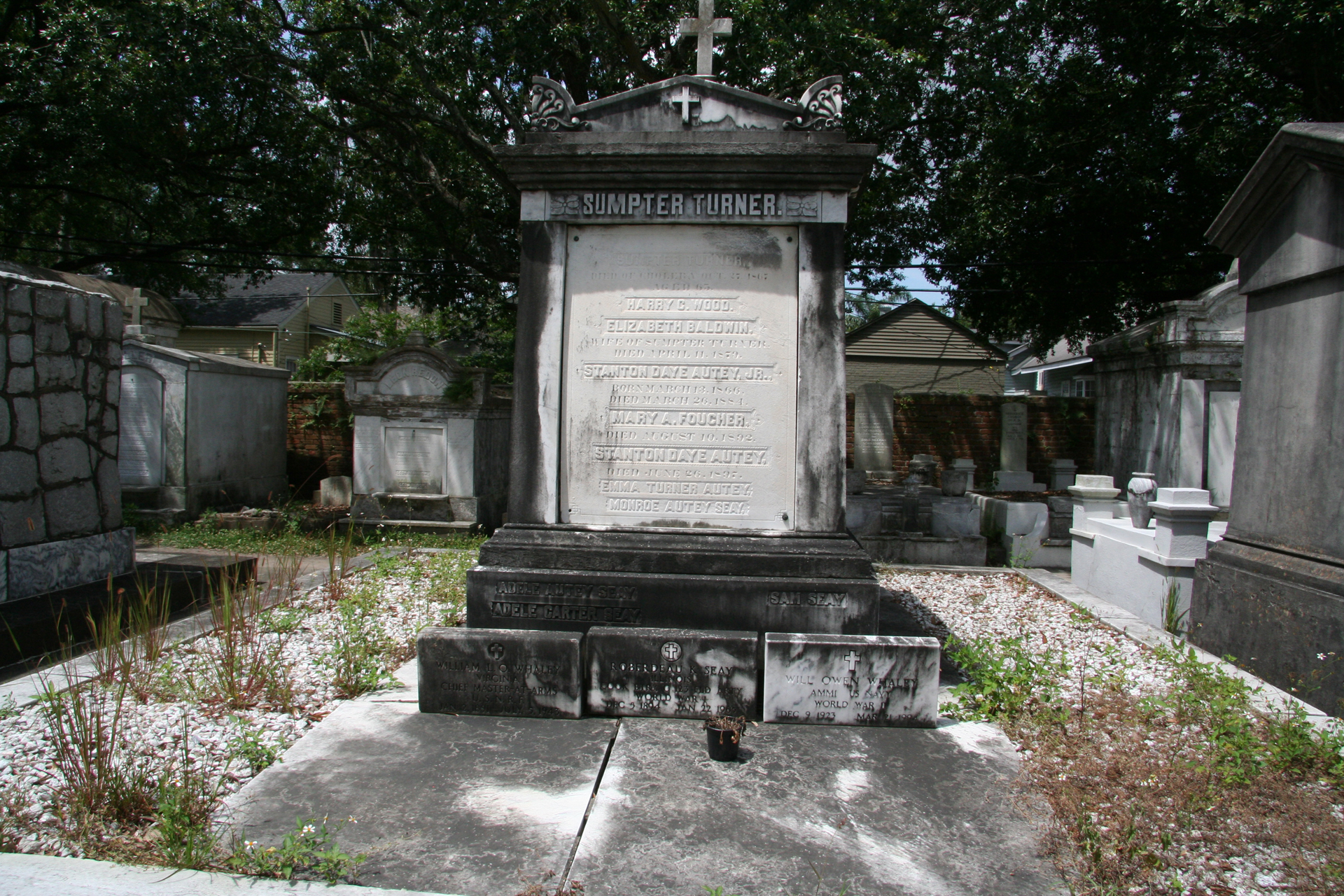 Ruhestätte der Generationen/Resting Place of Generations